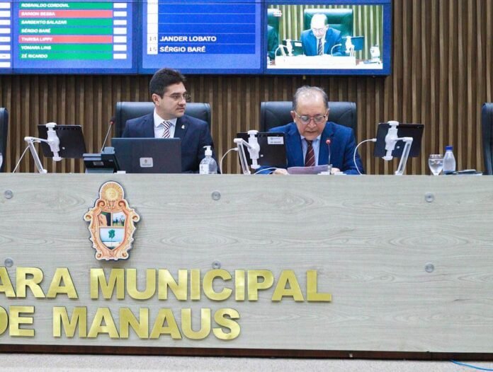 A Câmara Municipal de Manaus aprovou uma série de projetos que reforçam políticas públicas nas áreas de educação, esporte e mais.