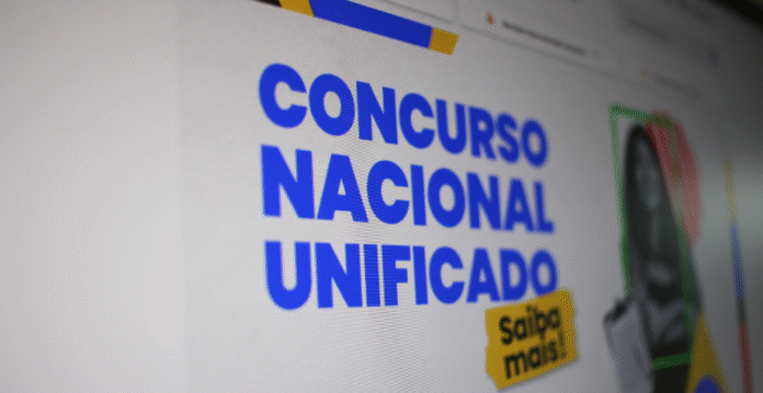 O CNU 2025 está com inscrições abertas e oferece 39 vagas para o estado do Amazonas. Os salários variam entre R$ 4 mil e R$ 8 mil.