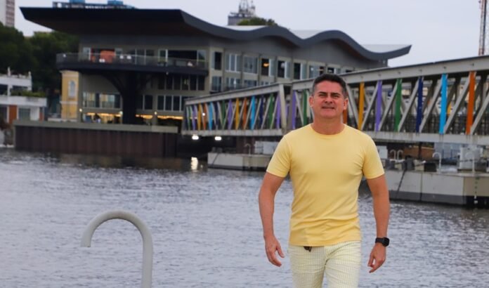 Em 2024, a cidade de Manaus, conforme o prefeito David Almeida, registrou um crescimento de 23,7% no número de turistas estrangeiros.