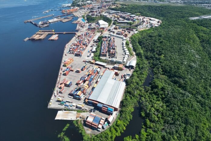 manaus-importacoes-1536x1023 Manaus chegou ao topo do ranking de municípios brasileiros em importações no acumulado de 2025, segundo dados coletados pela Sedecti.