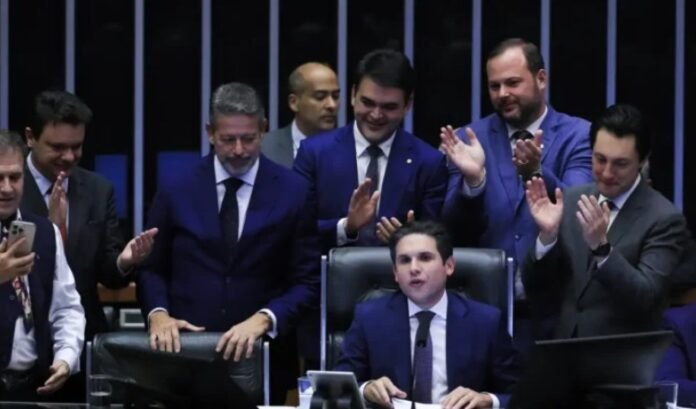 A expectativa do governo é que 26,6 milhões de brasileiros recebam isenção ou desconto em seu Imposto de Renda em 2026.