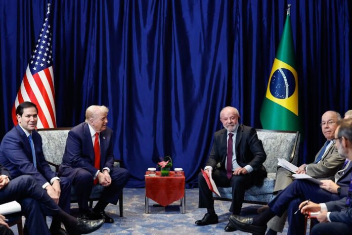 Trump zera tarifas e exclui produtos agrícolas do Brasil da taxa extra de 40%, após progresso nas negociações entre Washington e Brasília.