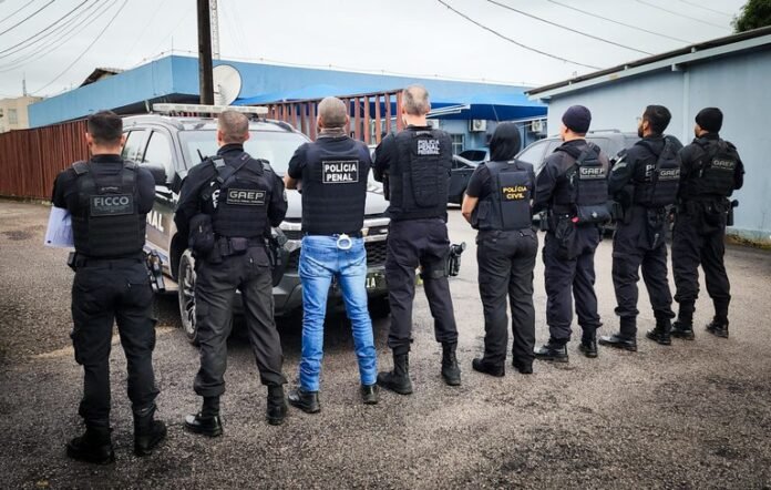 Operação Coalizão prende mais de 40 suspeitos por crime organizado em sete estados, com apreensão de drogas, armas e bloqueio de bens.