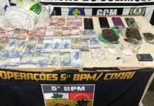 Prisões em Coari: PM detém grupo com drogas nesta terça (16) A PMAM realizou seis prisões em Coari nesta terça (16). Operação contra o tráfico apreendeu cocaína e skunk em diversos bairros.