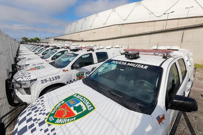 Segurança pública no Amazonas registra queda da violência em 2025 após investimentos em tecnologia, frota policial e operações integradas.