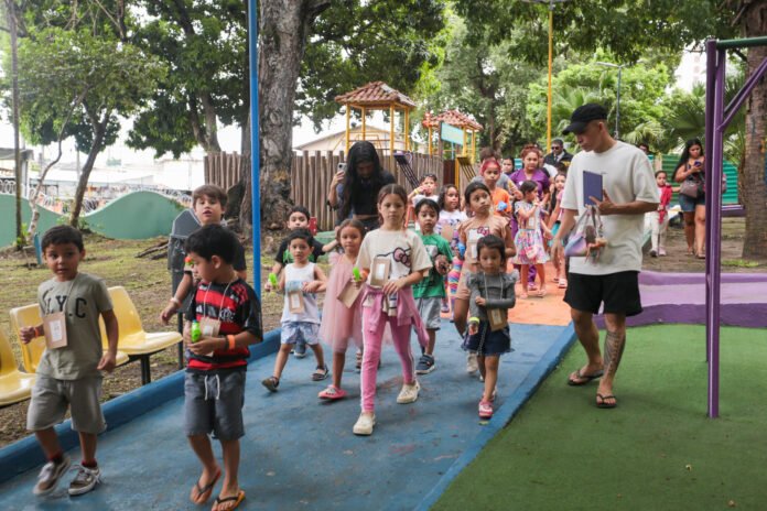 Colônia de férias da Prefeitura de Manaus reúne 510 crianças com atividades gratuitas no parque Cidade da Criança durante o mês de janeiro.