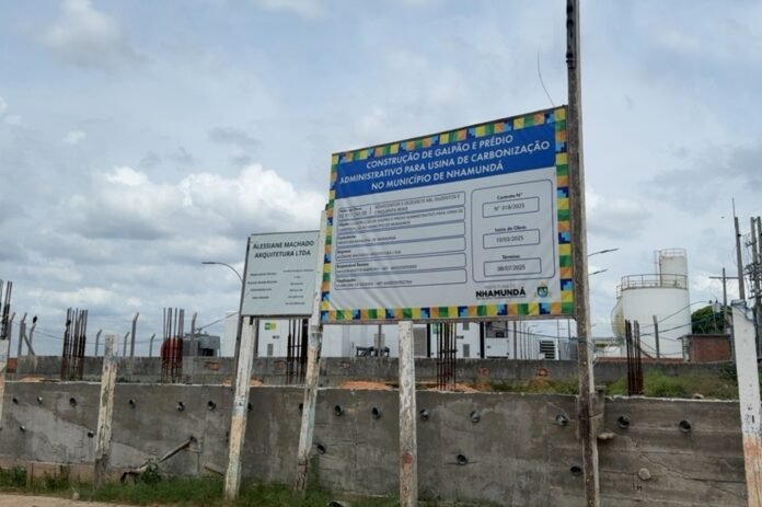 Ipaam autoriza usina de carbonização de resíduos em Nhamundá, projeto pioneiro no Amazonas para tratamento térmico do lixo urbano.