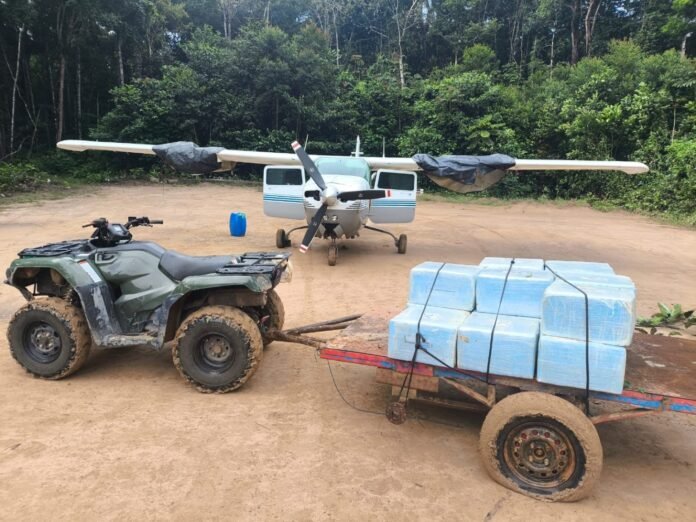 Meia tonelada de cocaína é apreendida em Maués pelo PMAM com apoio de forças integradas, resultando em R$40 milhões de prejuízo ao crime organizado.