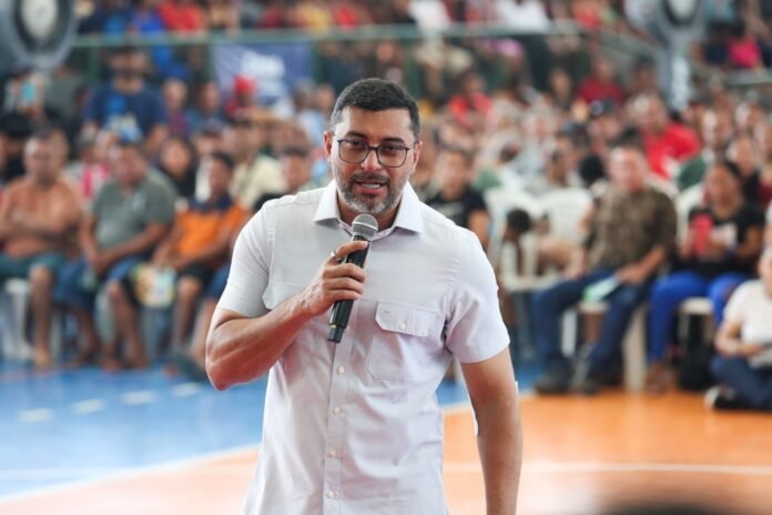 Atualiza Pescador: governo lança 4ª fase em Iranduba com entrega de equipamentos e anuncia R$ 10 milhões em crédito para pescadores artesanais do AM.