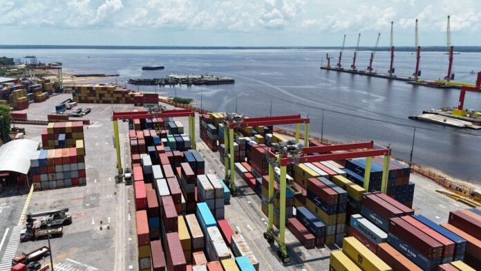 PIB do Amazonas cresce 4,41% em 2025 e atinge R$ 187 bilhões, impulsionado pela indústria, serviços e agropecuária.