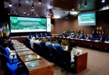 Zona Franca de Manaus recebe R$ 1,17 bilhão com aprovação de 83 projetos Veja como a Zona Franca de Manaus recebeu a aprovação de R$ 1,17 bilhão em investimentos industriais, prometendo gerar mais de 2.800 novos empregos na região.