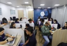 Defensoria Itinerante oferece atendimento jurídico gratuito em Manaus no dia 18 de abril Defensoria Itinerante oferece atendimento jurídico gratuito em Manaus no dia 18 de abril em dois bairros. Veja serviços e locais.