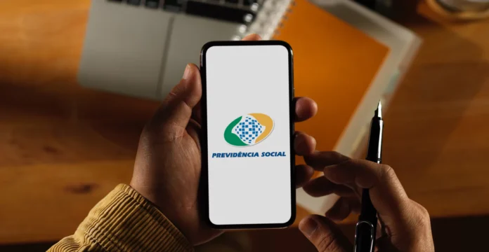 INSS devolve R$ 3 bilhões por descontos indevidos. Veja como contestar e pedir ressarcimento até 20 de junho.