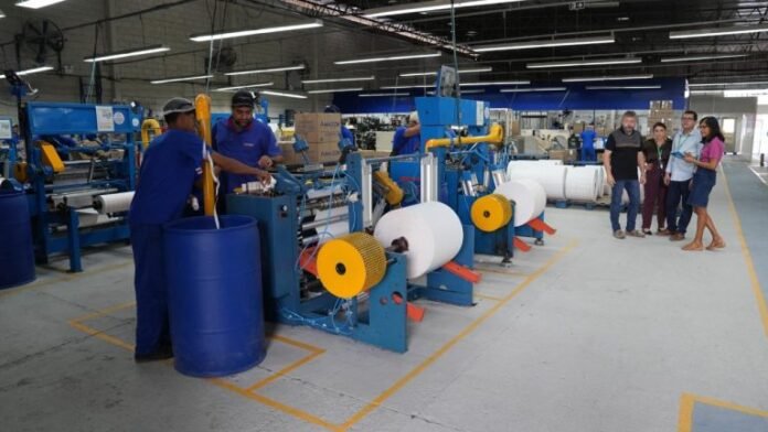 Afeam Mais amplia crédito para empresas no Amazonas com financiamento a partir de R$ 200 mil e apoio ao setor produtivo.