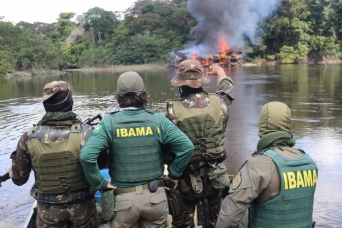 Funai, MPI e MJSP lançam ação contra crime organizado em territórios indígenas da Amazônia com investimento inicial de R$ 209 milhões.