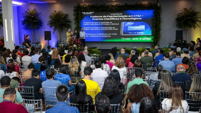Amazonas reforça ciência e inovação com novos editais, investimento de R$ 26,6 milhões e incentivo à pesquisa nas escolas.