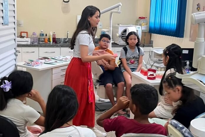 Prevenção ortodôntica infantil ganha ações em Manaus com avaliações, palestras e orientações para crianças e famílias.