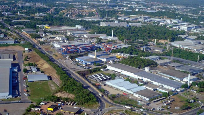 Incentivos fiscais de até 100% são concedidos a empresas do Polo Industrial de Manaus com créditos de ICMS e validade até 2032.