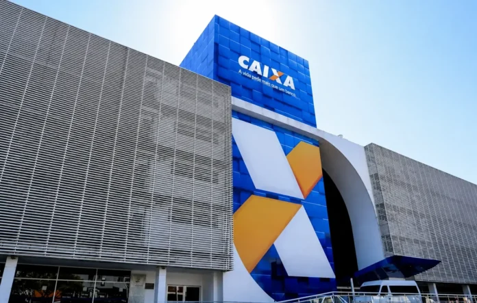 Caixa passa a considerar formal a renda de motoristas e entregadores de aplicativos durante a análise de crédito.