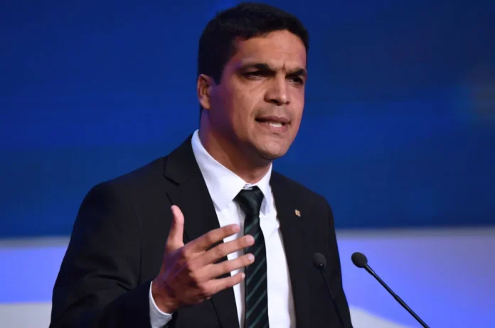 Cabo Daciolo é oficializado como candidato ao Governo do Amazonas pelo Mobiliza e terá Igor Oliveira como vice na eleição de 2026.