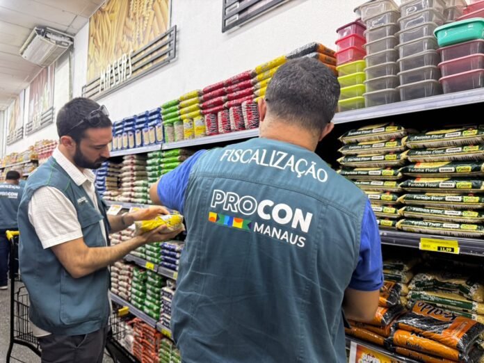 Cesta básica em Manaus sobe 0,58% em setembro, segundo o Procon. Valor médio passou para R$ 282,22; veja os produtos que mais subiram e caíram.